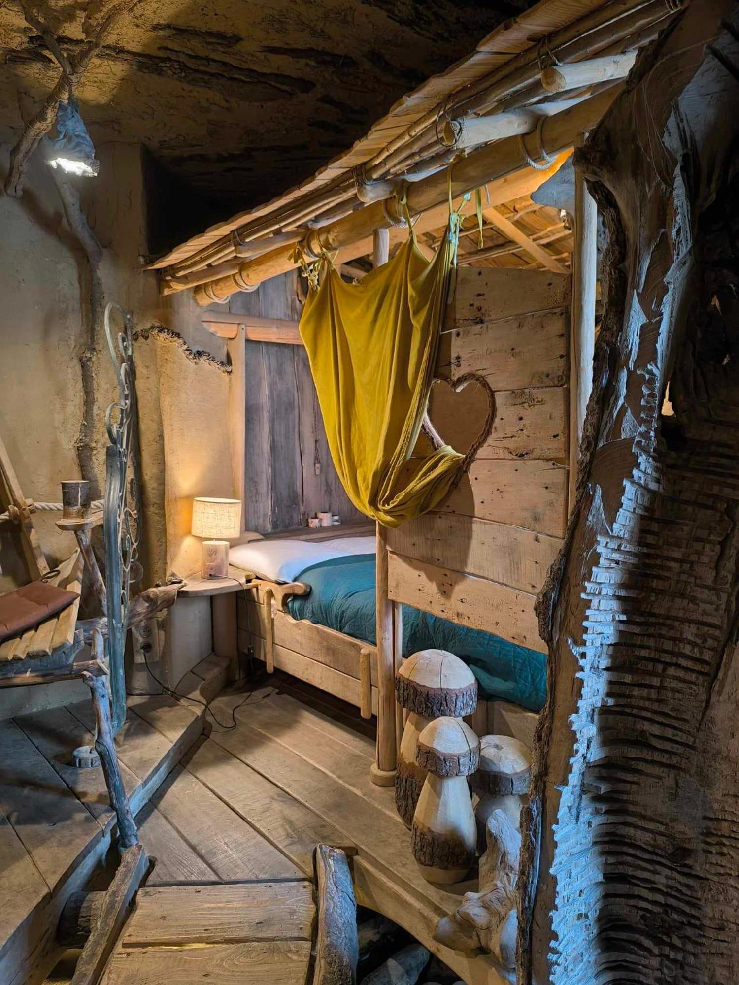 La Balade Des Gnomes Hotel ดูร์บี ภายนอก รูปภาพ