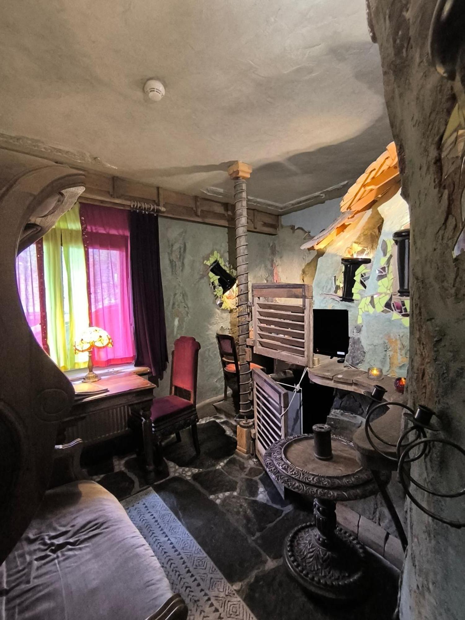 La Balade Des Gnomes Hotel ดูร์บี ภายนอก รูปภาพ